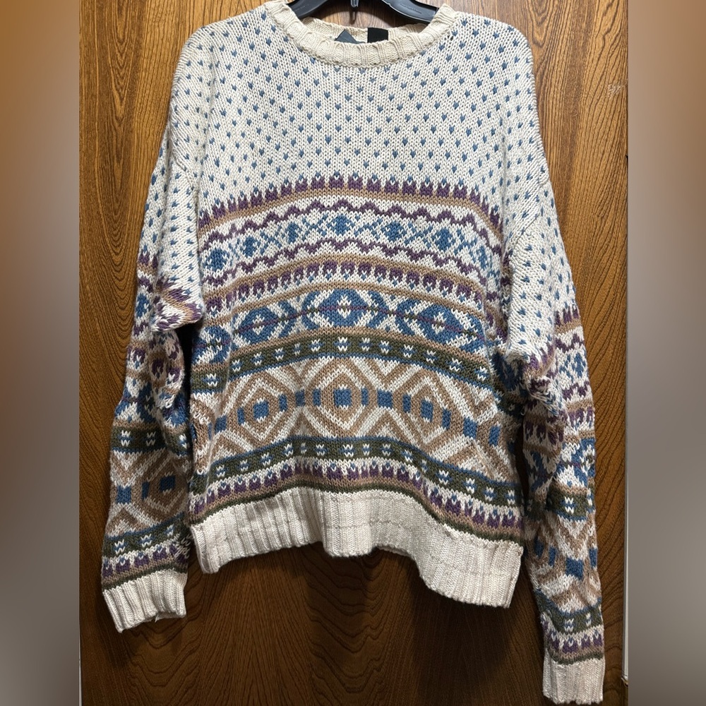 🧶 Liz Claiborne Fair Isle Sweater – Size Medium
